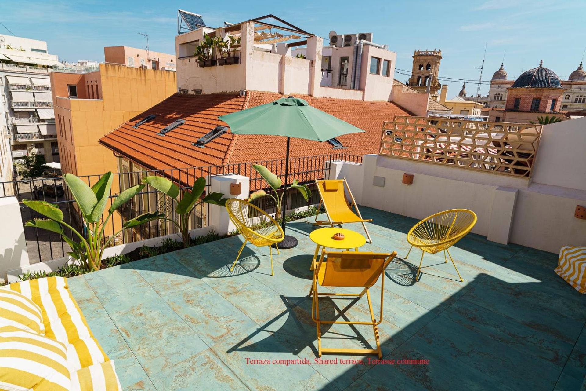 Cozy Charming Apartment In Historic Center Alicante Bagian luar foto
